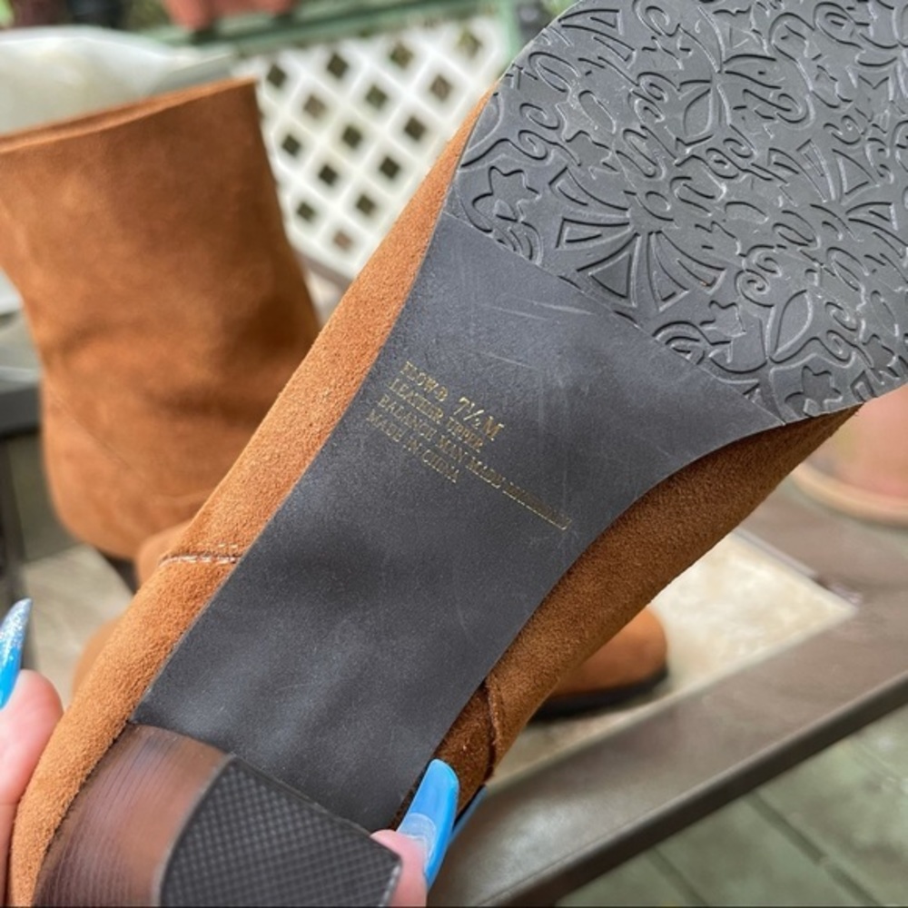 Leather Cognac Rounded Toe Boots 7.5 - Picture 8 of 10